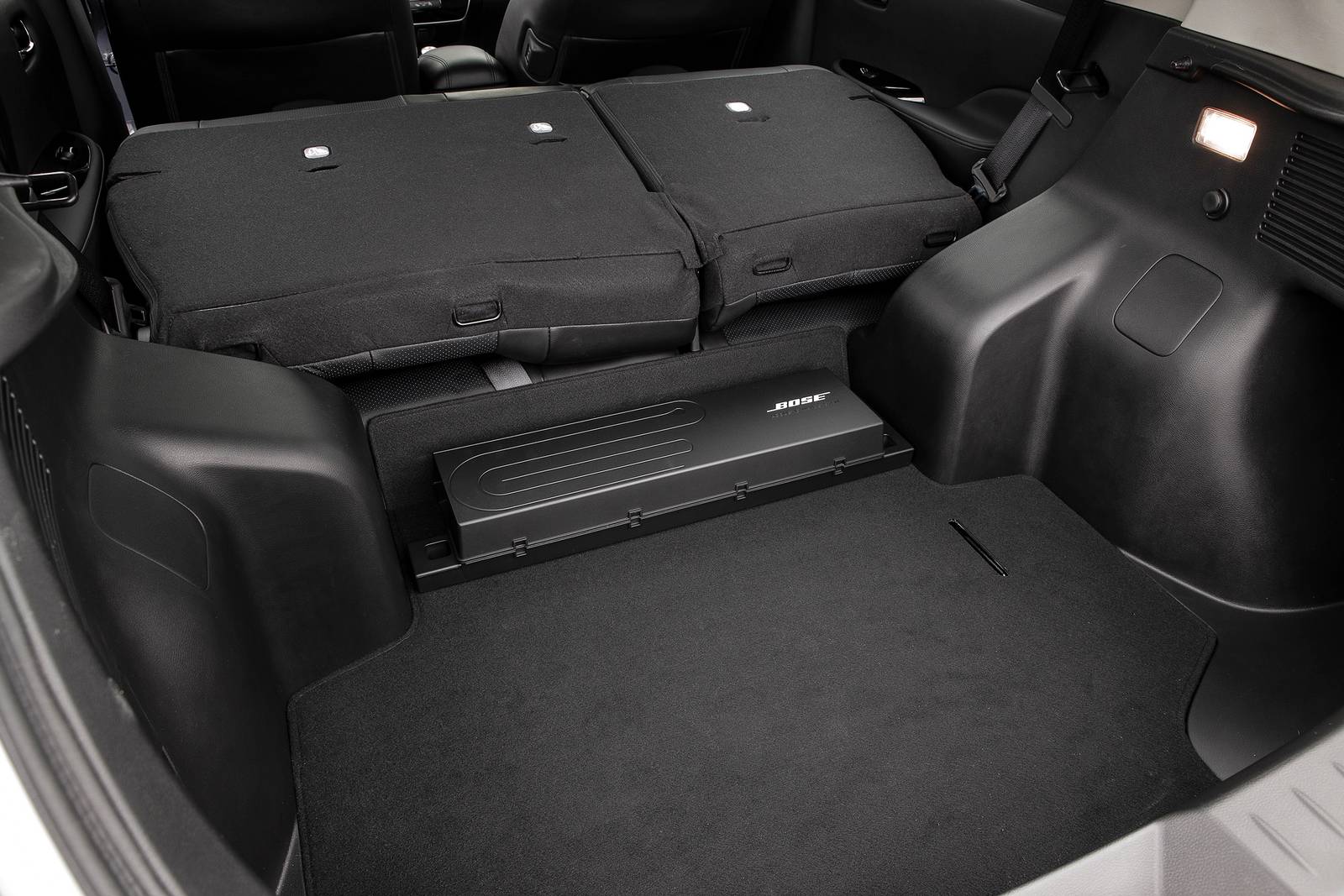 2013 Nissan LEAF interior CARGO
