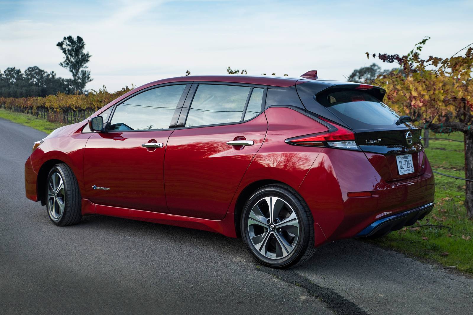 2018 Nissan LEAF exterior F