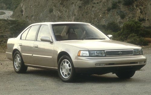 1994 Nissan Maxima 4 Dr GXE Sedan