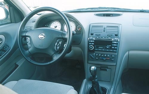 2002 Nissan Maxima interior I