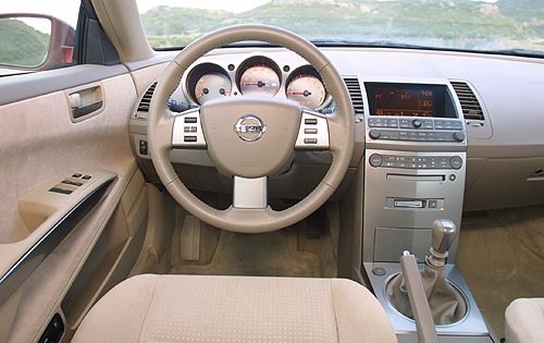 2004 Nissan Maxima interior I
