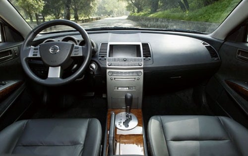 2004 Nissan Maxima interior I