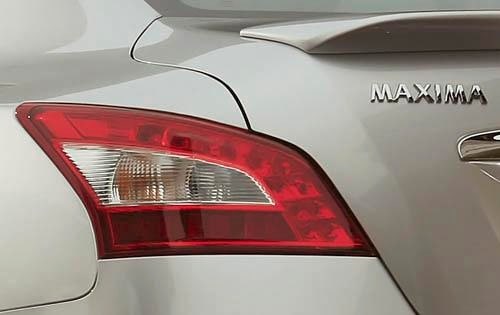 2010 Nissan Maxima exterior FBDG