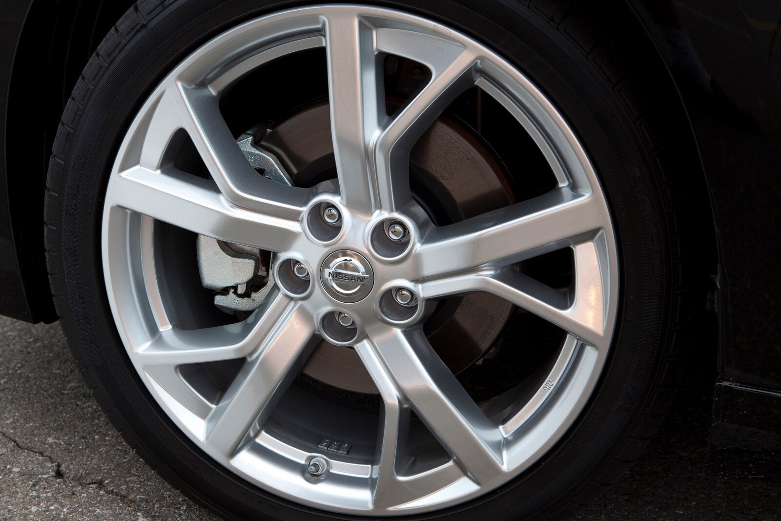 2012 Nissan Maxima — OEM photo 3