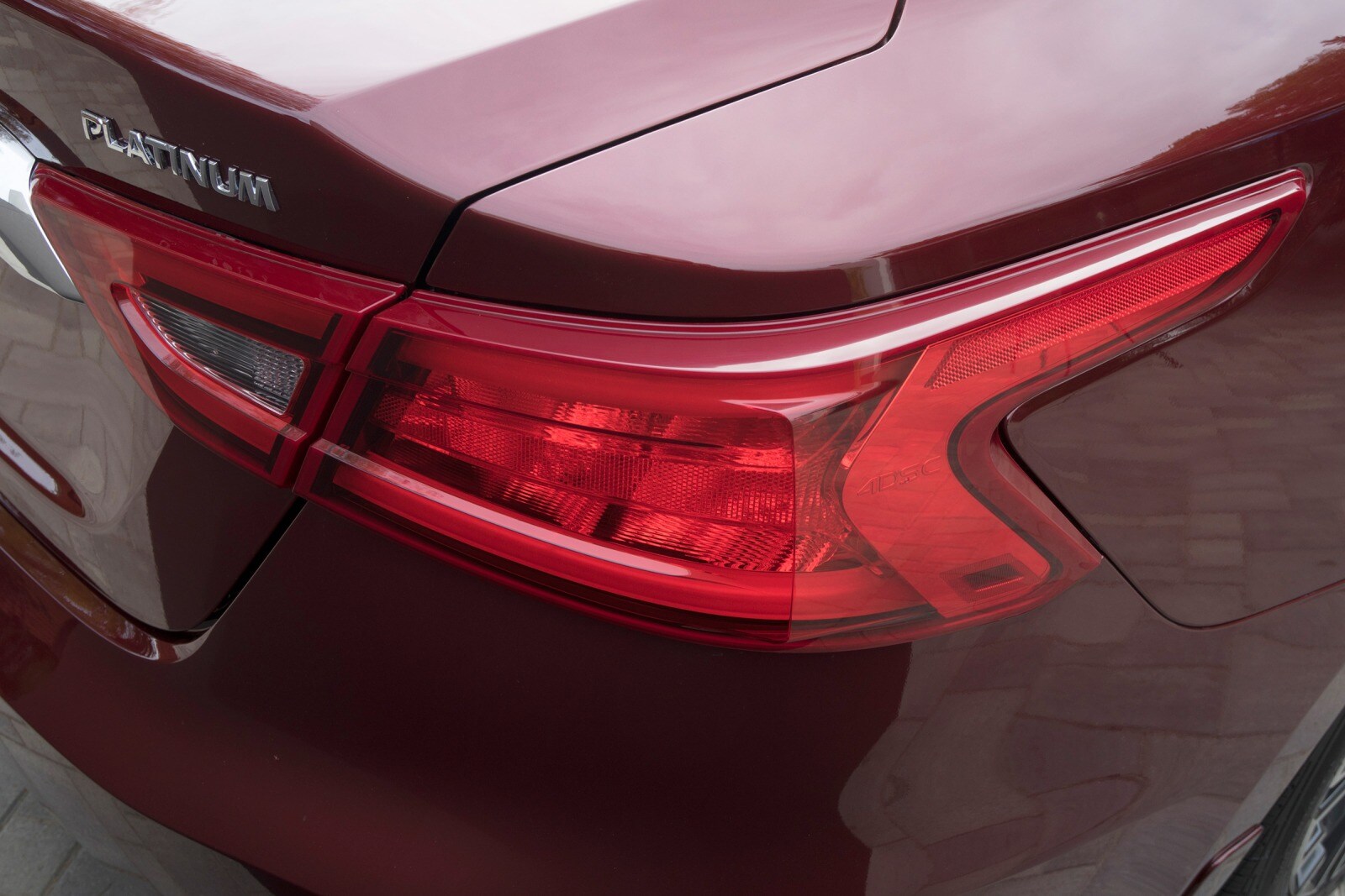 2016 Nissan Maxima exterior EDETAIL