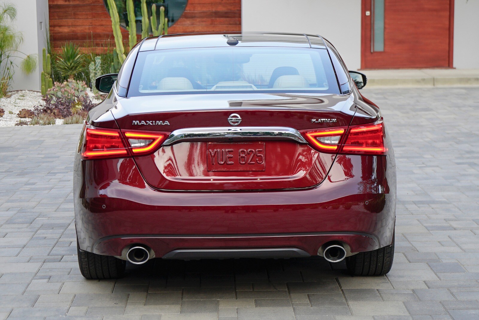 2016 Nissan Maxima exterior F