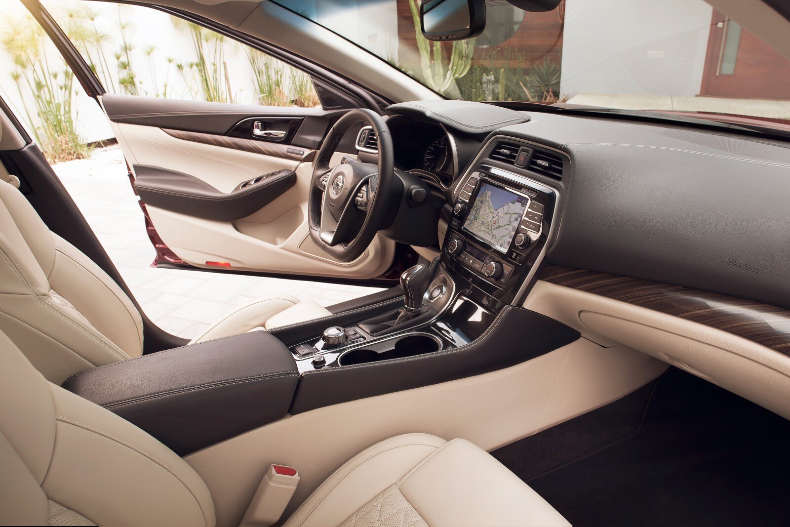 2016 Nissan Maxima interior I