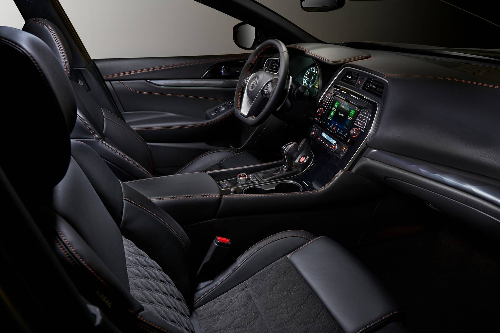 2019 Nissan Maxima interior I