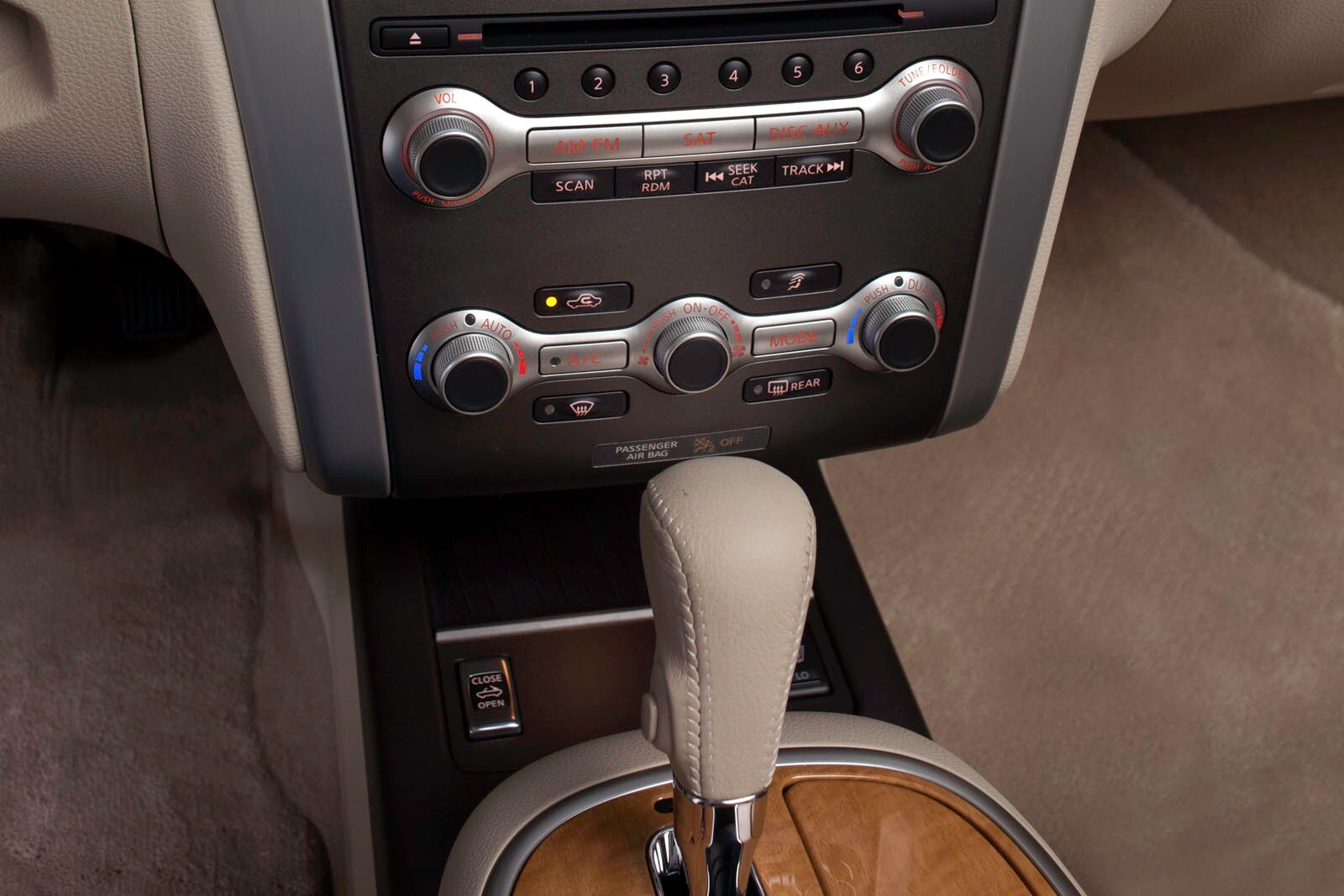 2012 Nissan Murano front safety CC