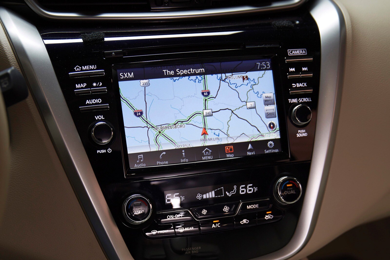 2016 Nissan Murano interior NAVSYS