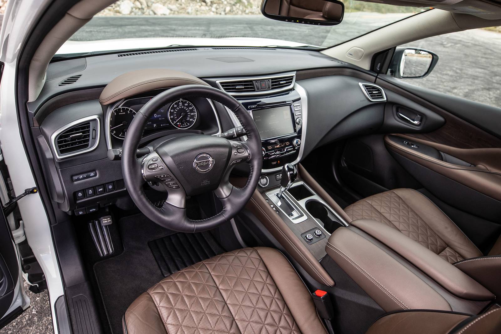 2024 Nissan Murano interior SWD