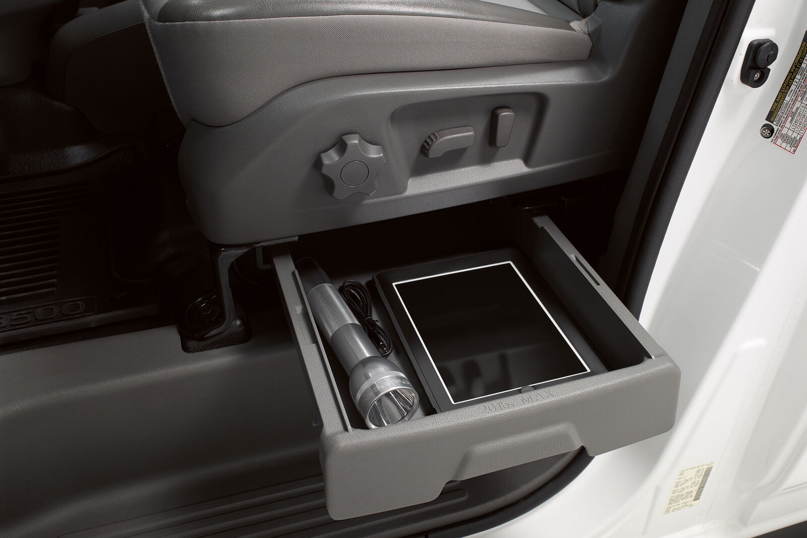 2017 Nissan NV Passenger interior DETAIL