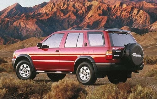 1998 Nissan Pathfinder 4 Dr SE 4WD Wagon