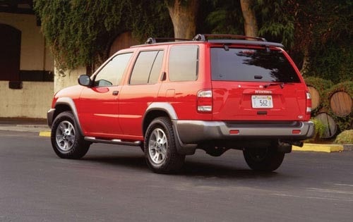 2001 Nissan Pathfinder exterior E