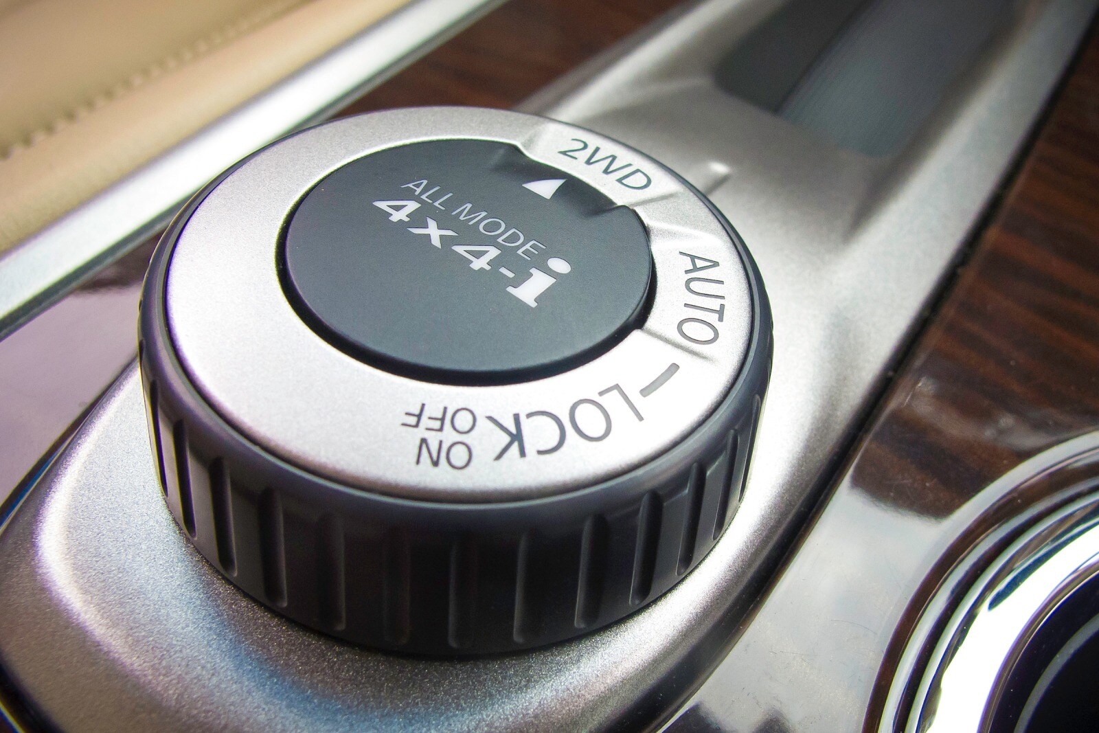 2013 Nissan Pathfinder interior DETAIL