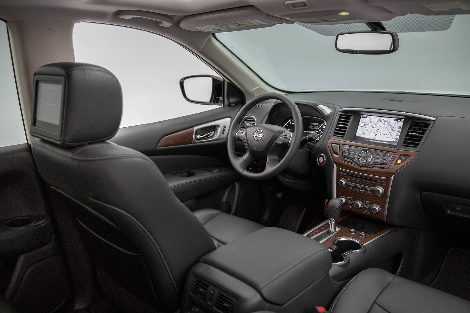 2019 Nissan Pathfinder interior I