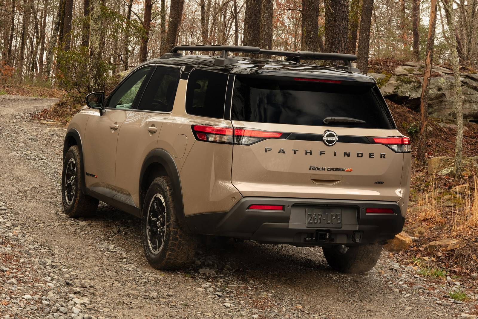 2025 Nissan Pathfinder exterior F