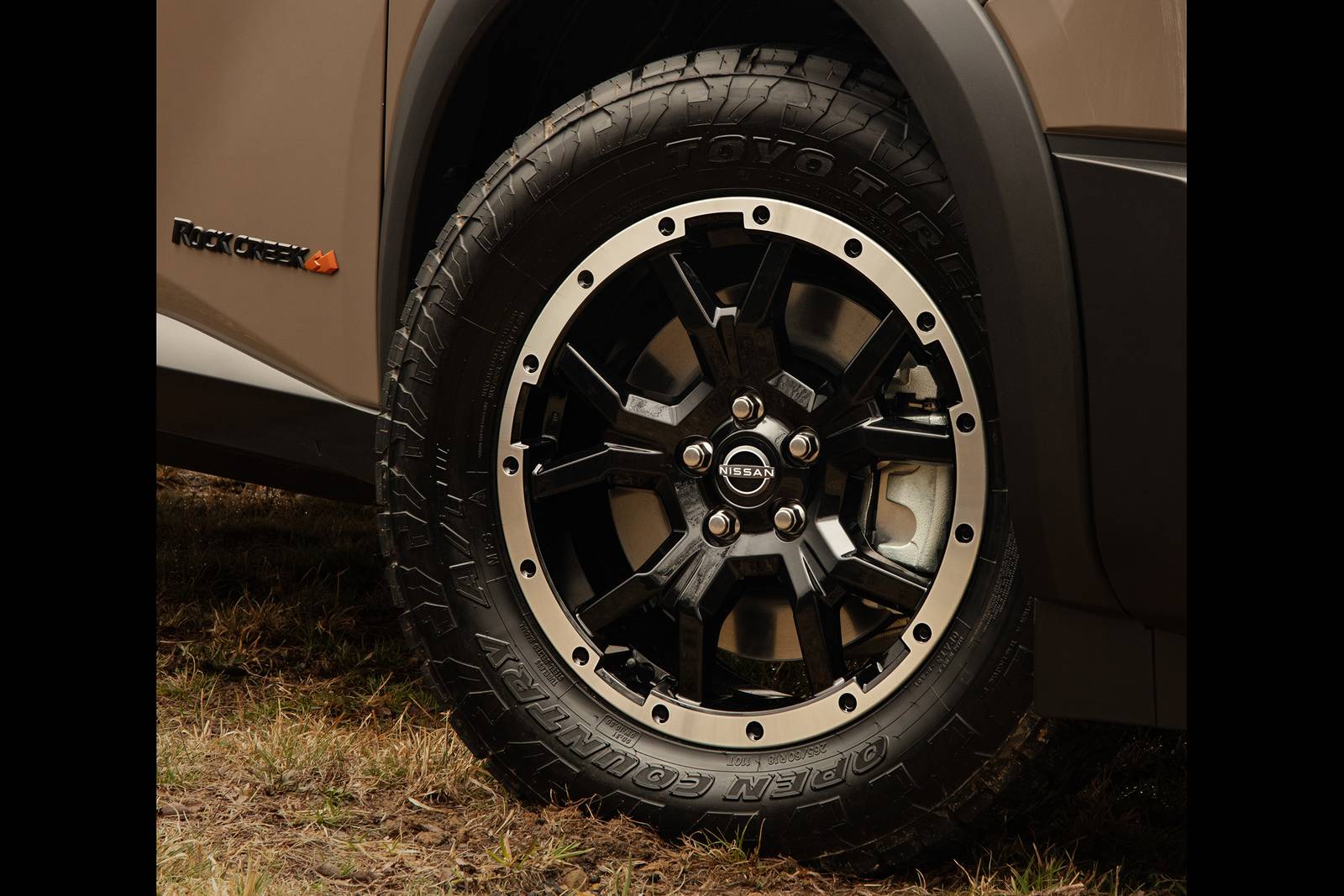 2025 Nissan Pathfinder exterior W