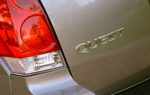 2004 Nissan Quest Badging