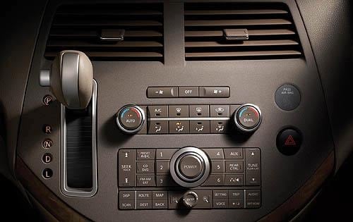 2008 Nissan Quest interior CC