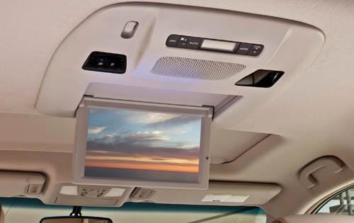 2011 Nissan Quest front safety DETAIL