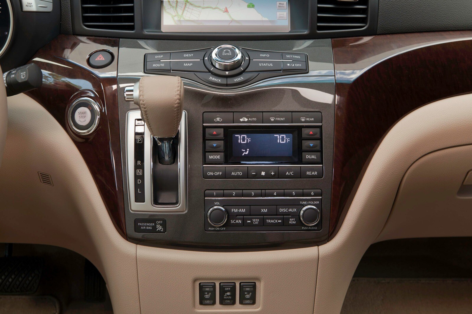 2014 Nissan Quest interior CC