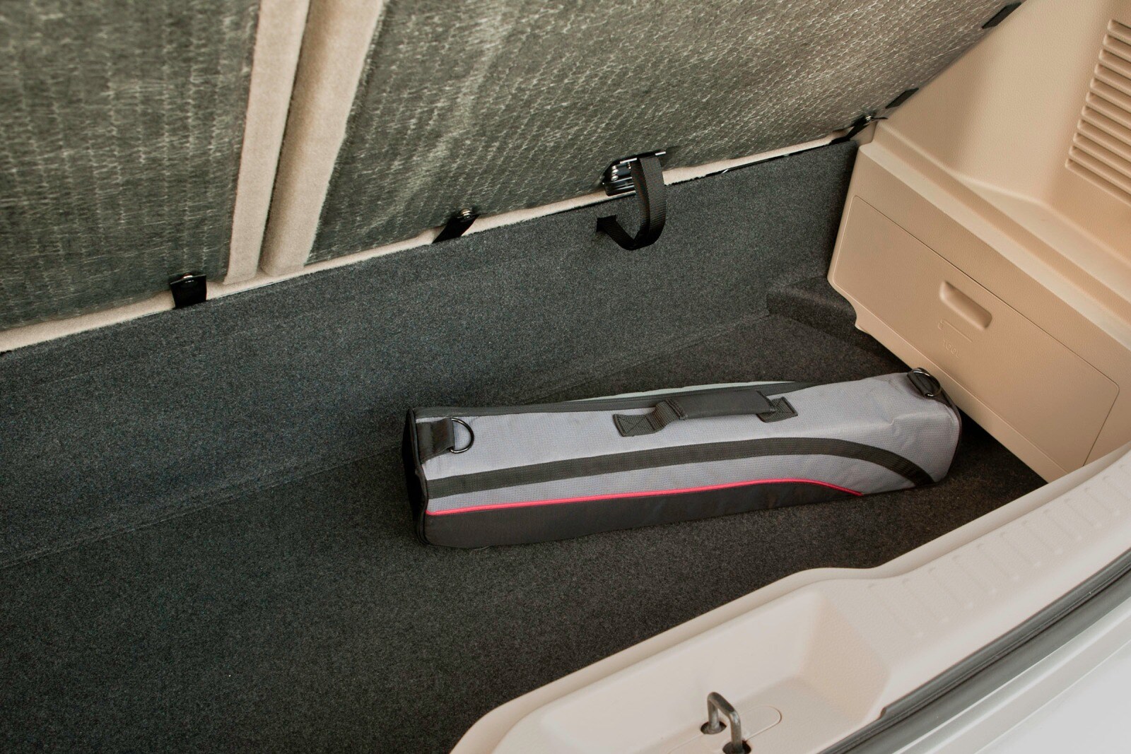 2014 Nissan Quest interior DETAIL