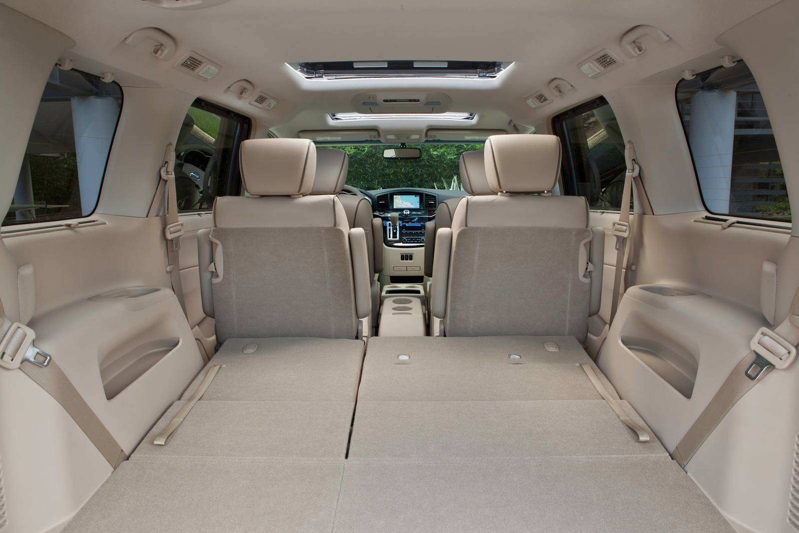 2016 Nissan Quest interior CARGO