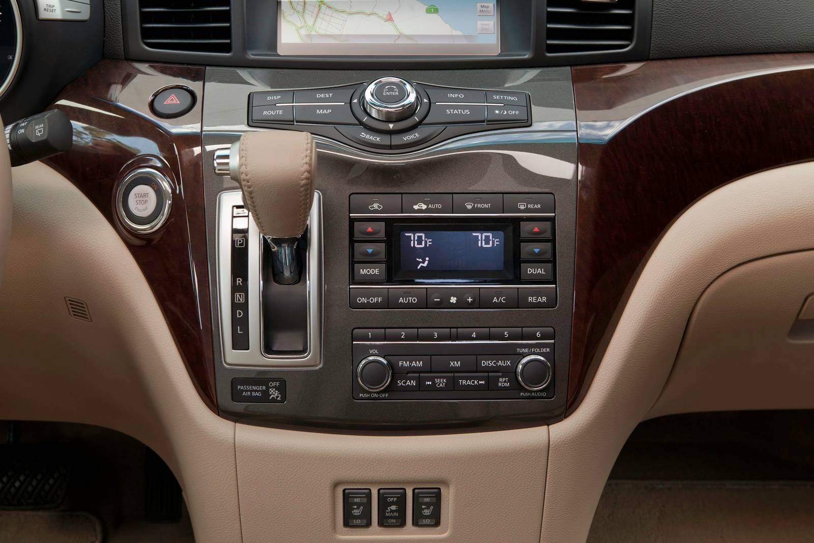 2016 Nissan Quest interior CC