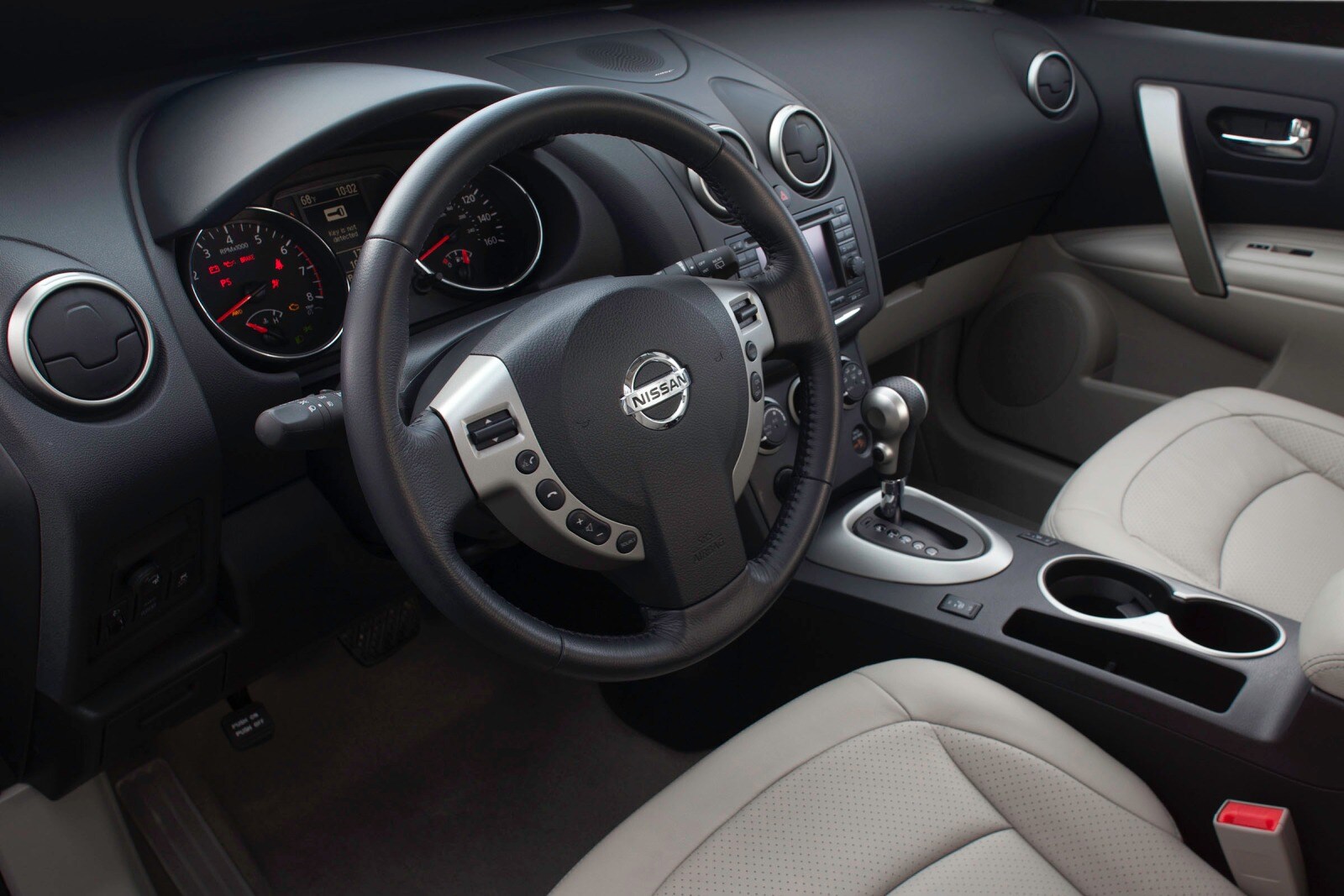 2014 Nissan Rogue Select interior I
