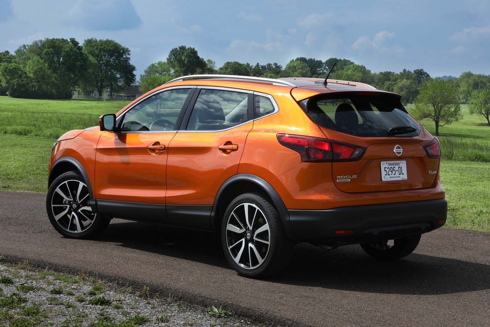 2017 Nissan Rogue Sport exterior F
