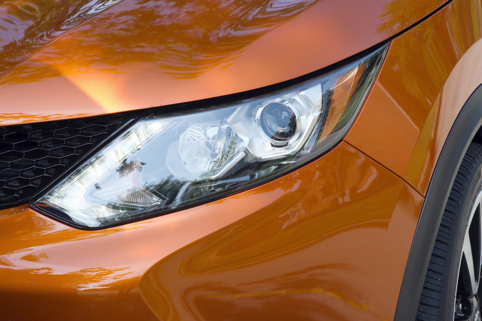 2017 Nissan Rogue Sport exterior EDETAIL