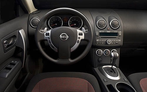 2008 Nissan Rogue interior D