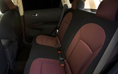2008 Nissan Rogue interior RI