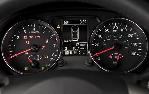 2012 Nissan Rogue front safety G