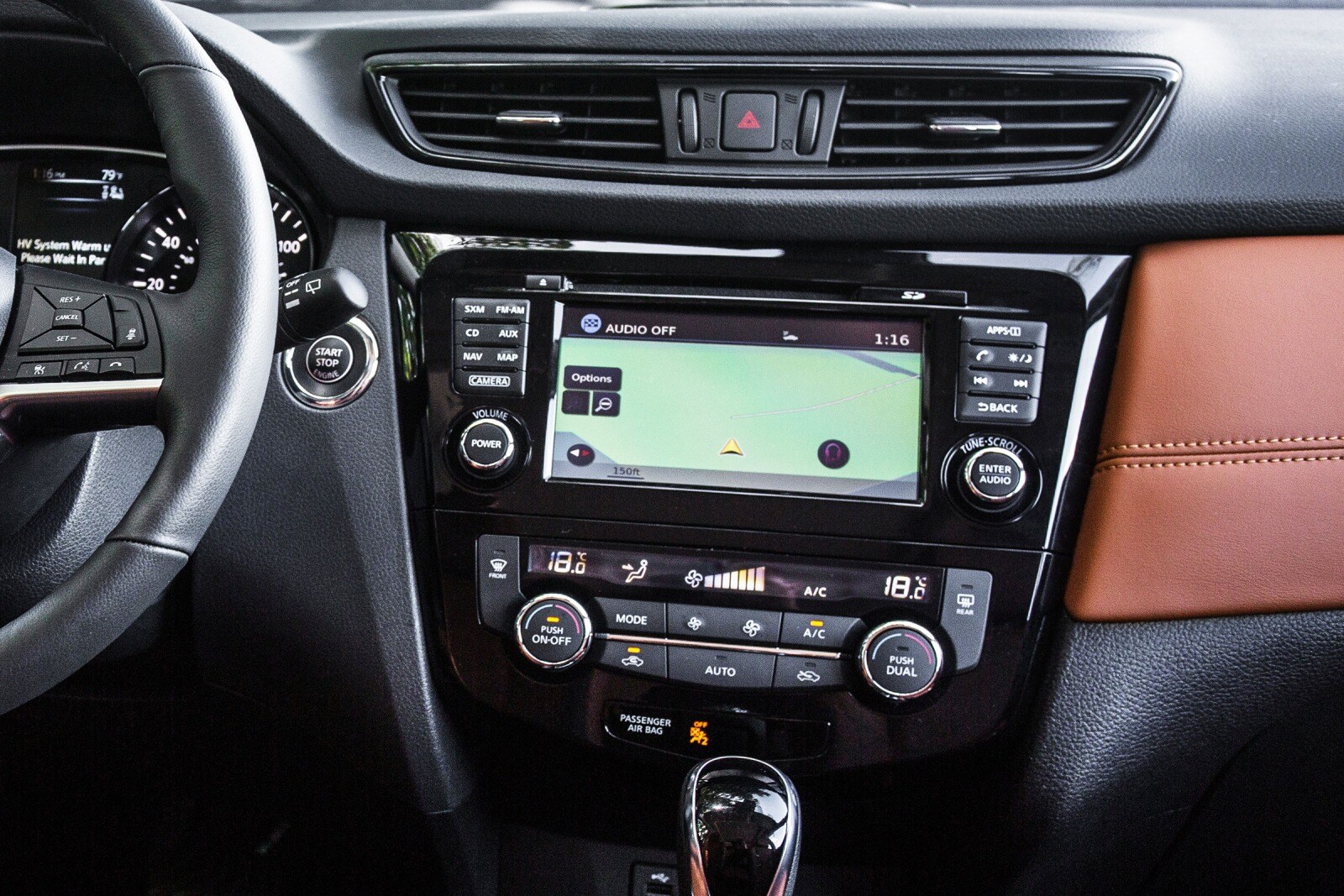 2017 Nissan Rogue Sport interior CC