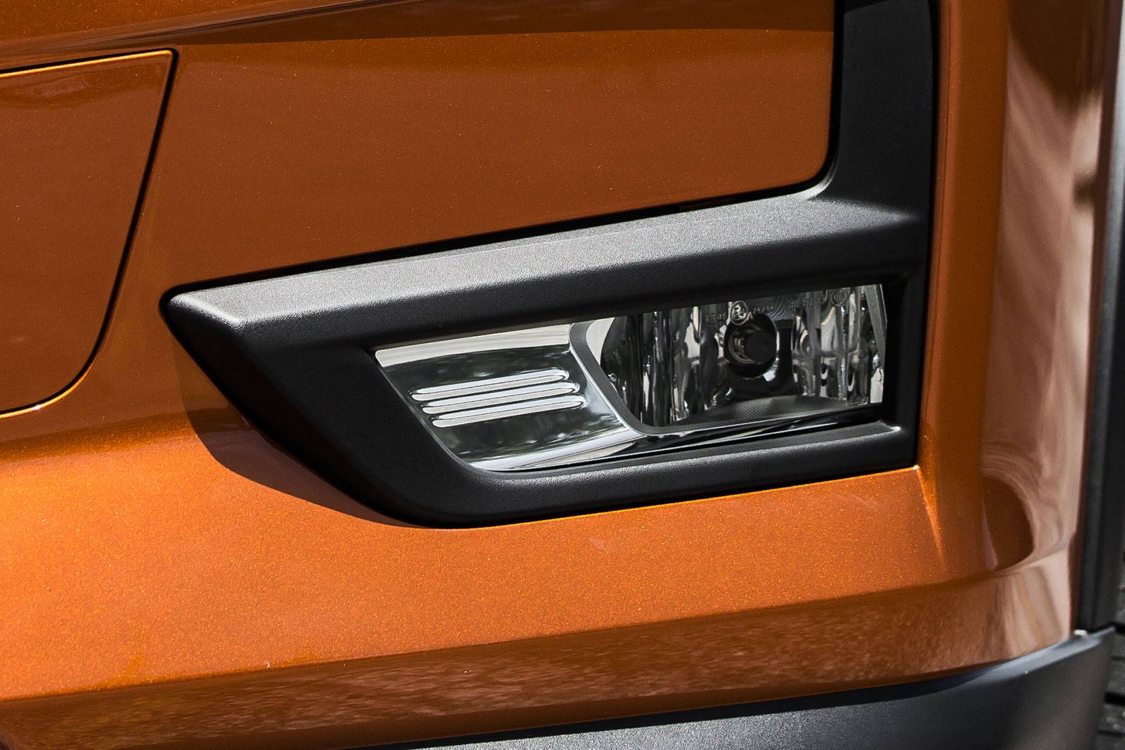 2018 Nissan Rogue exterior FOG