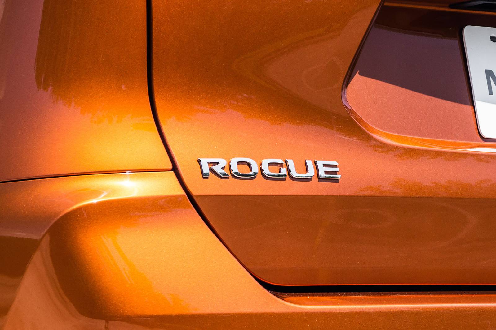 2018 Nissan Rogue exterior RBDG