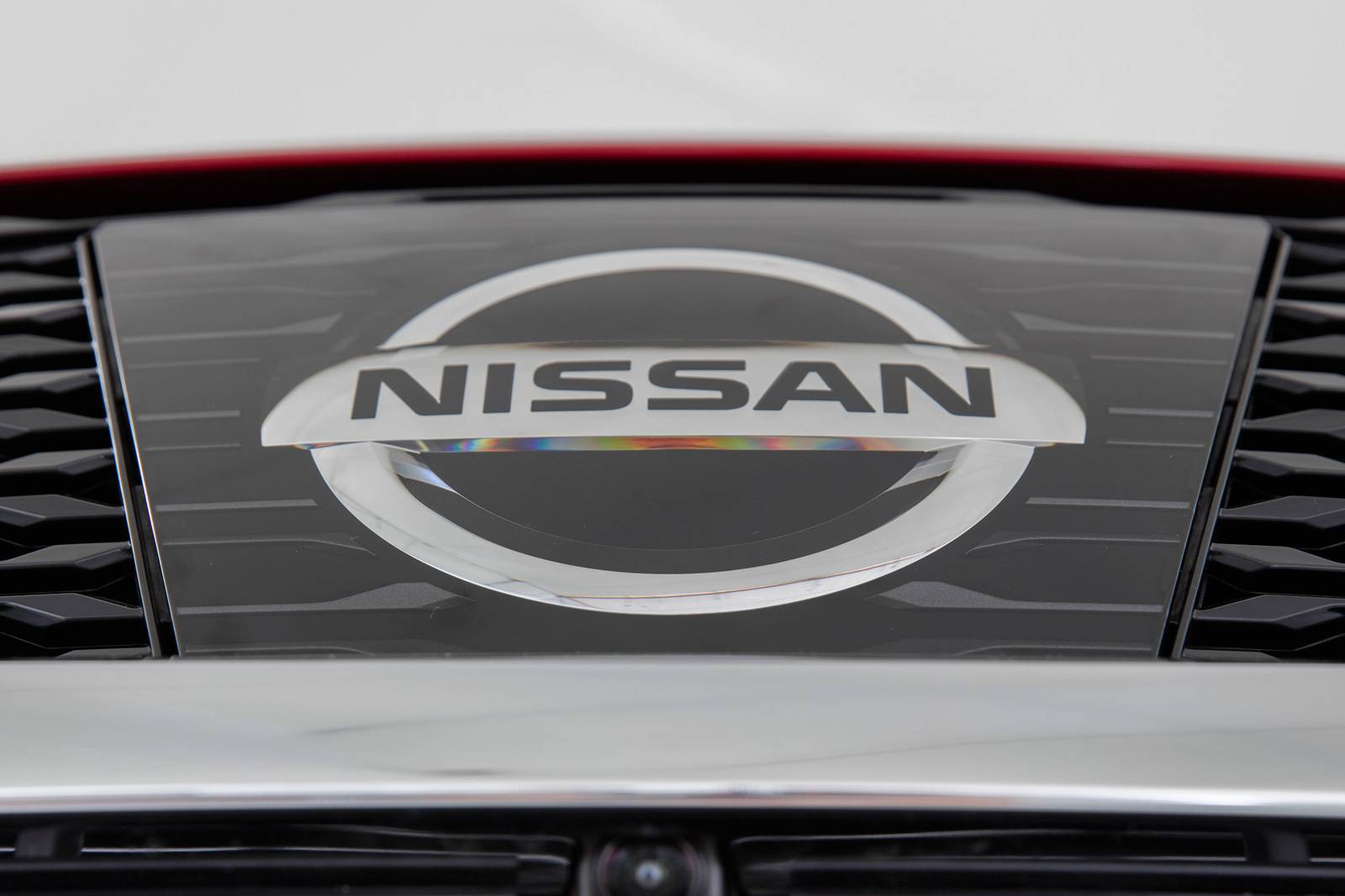 2018 Nissan Rogue exterior FBDG