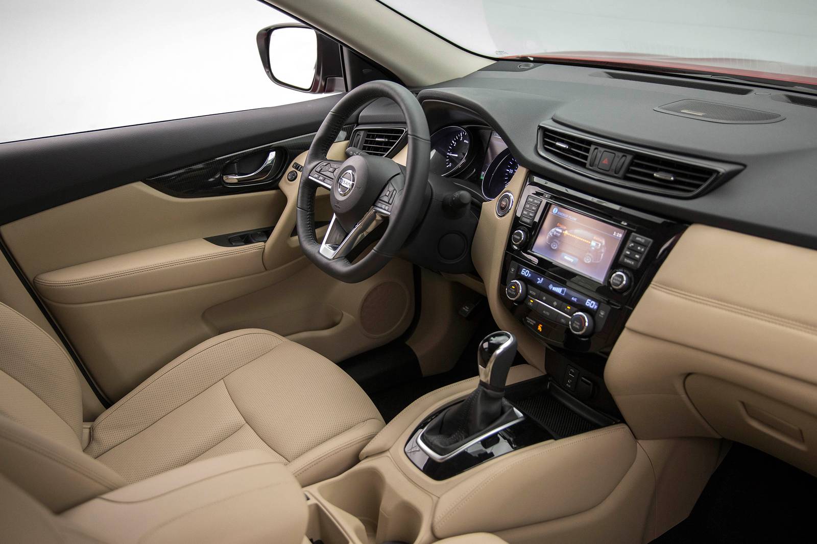 2018 Nissan Rogue interior I