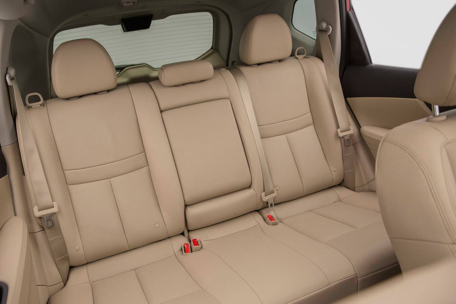 2018 Nissan Rogue interior RI