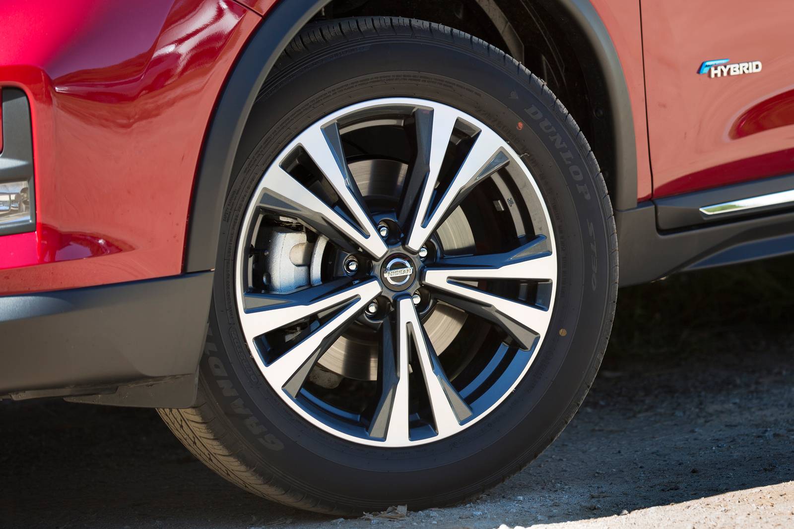 2018 Nissan Rogue exterior W