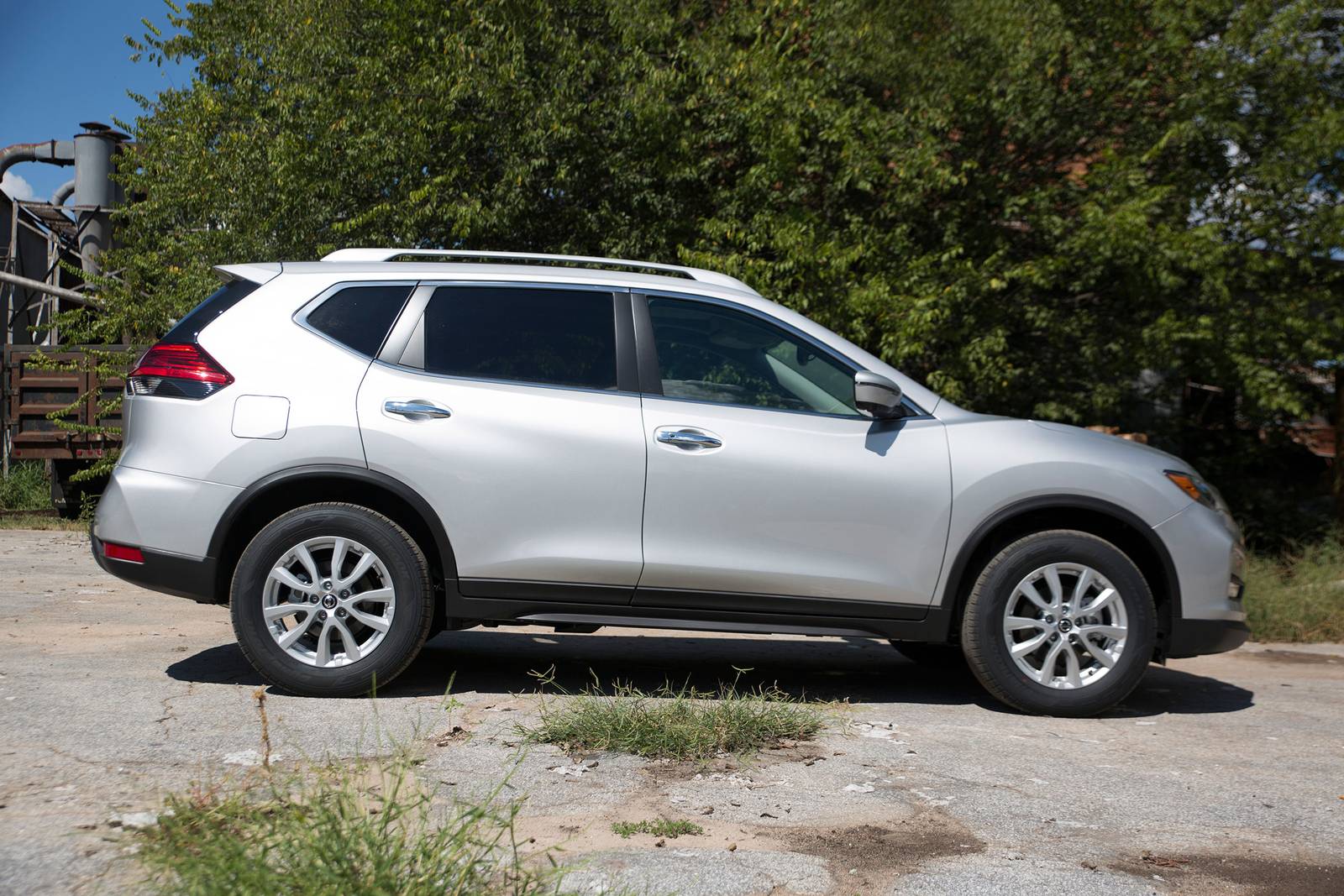 2018 Nissan Rogue exterior S