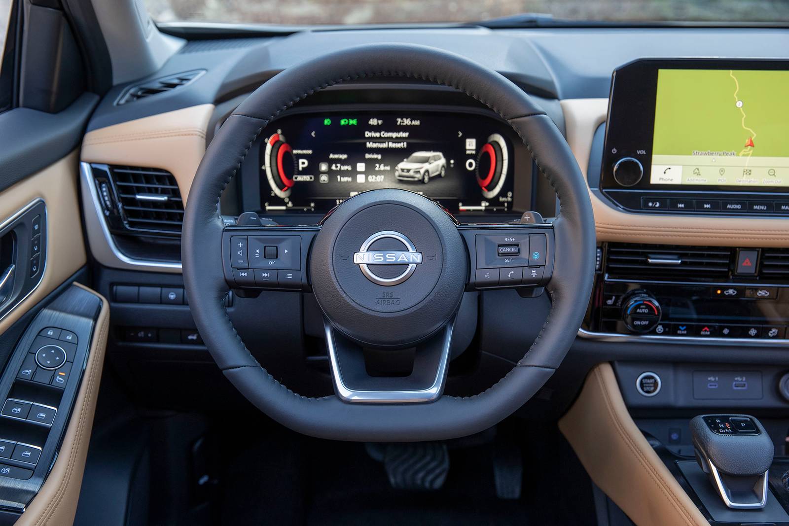 2023 Nissan Rogue interior SWD