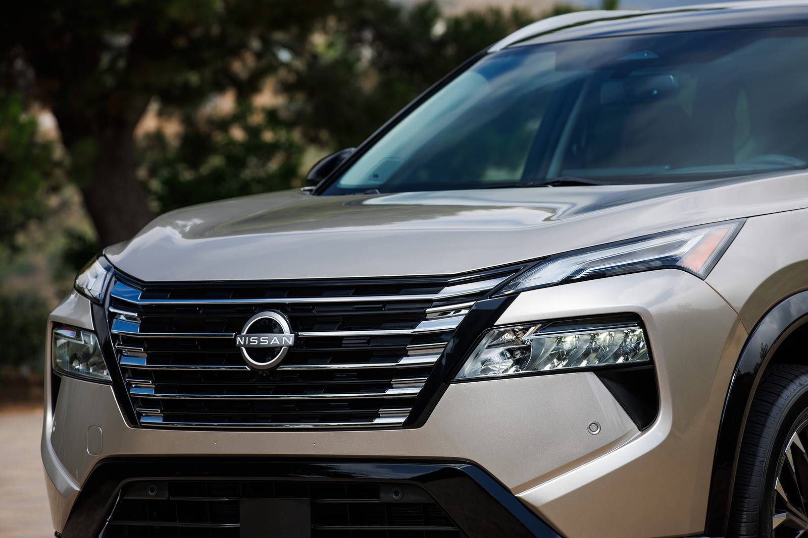 2024 Nissan Rogue exterior FBDG