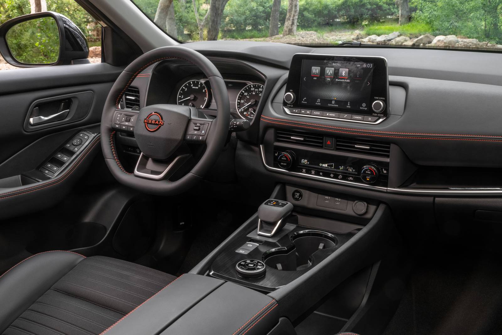 2025 Nissan Rogue interior SWD