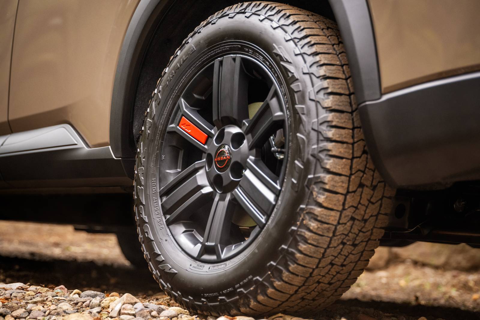 2025 Nissan Rogue exterior W