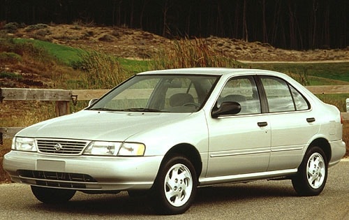 1996 Nissan Sentra 4 Dr GLE Sedan