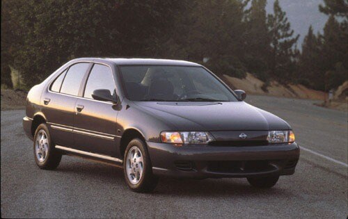 1999 Nissan Sentra 4 Dr GXE Sedan