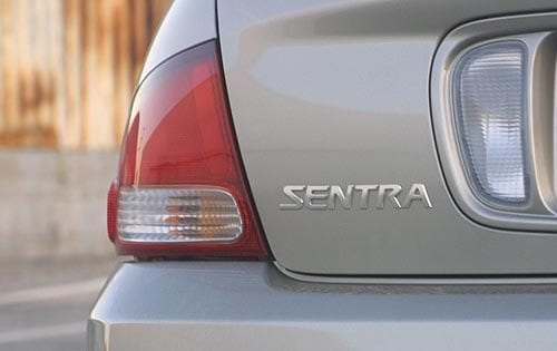 2000 Nissan Sentra exterior FBDG